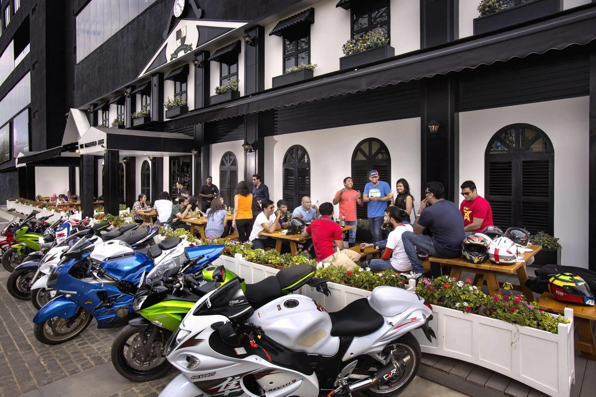 韦弗利酒店 班加罗尔 外观 照片